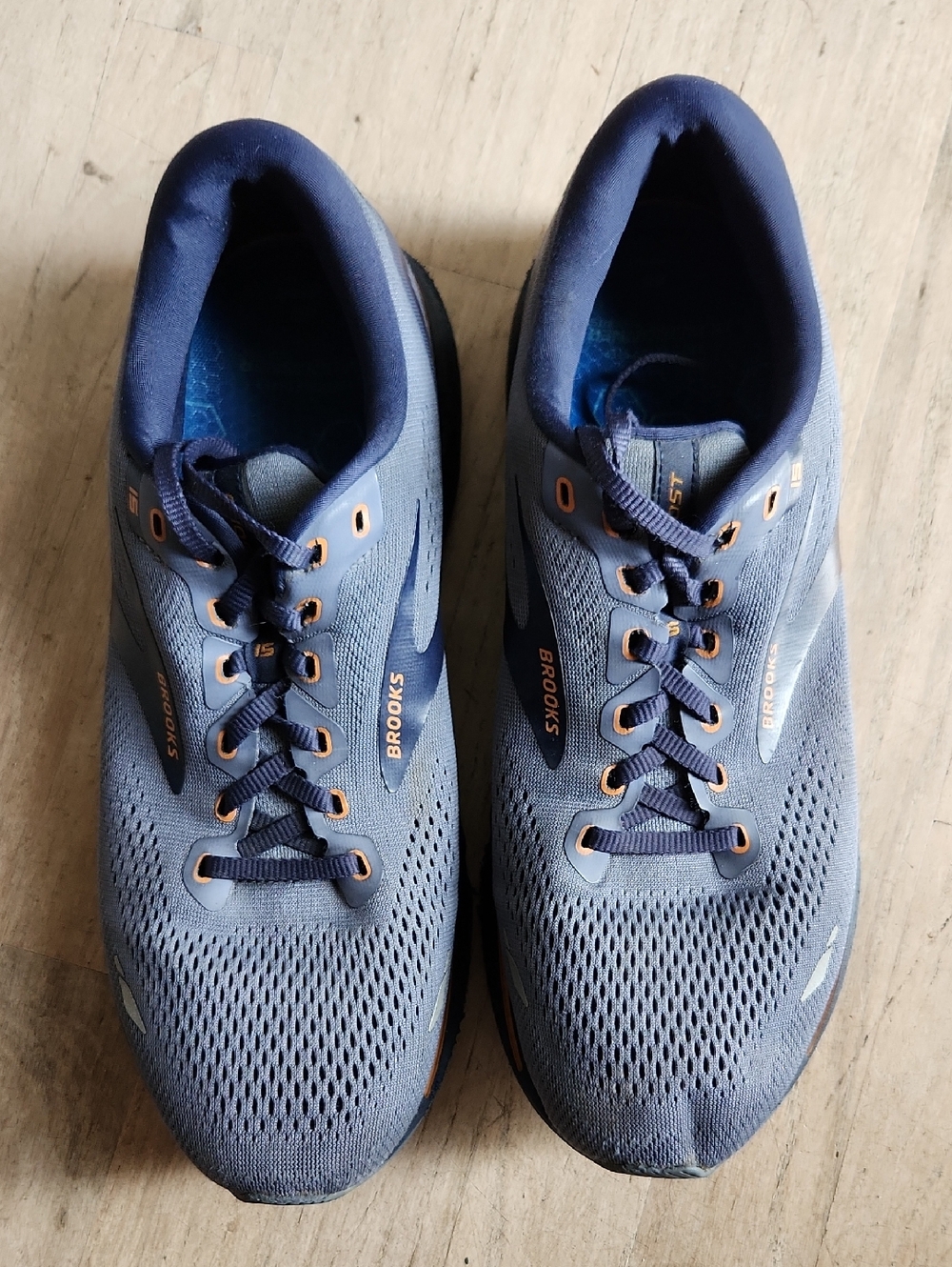 Brooks Men’s Ghost 15 Running Shoes - Navy Blue with Orange  Size 11 Wide 2E